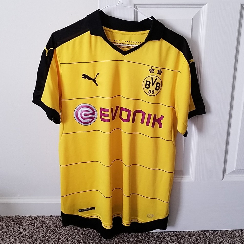 2015/2016 Borussia Dortmund Home Shirt
